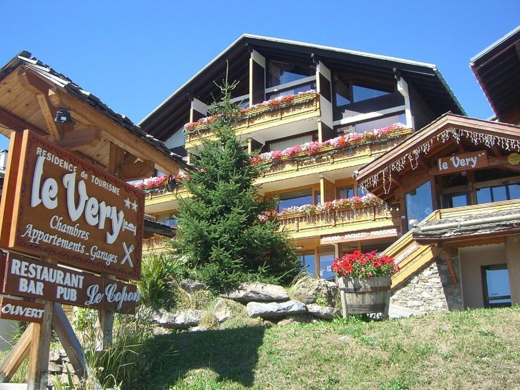 Hotel Le Very Ле-Сейсье Экстерьер фото